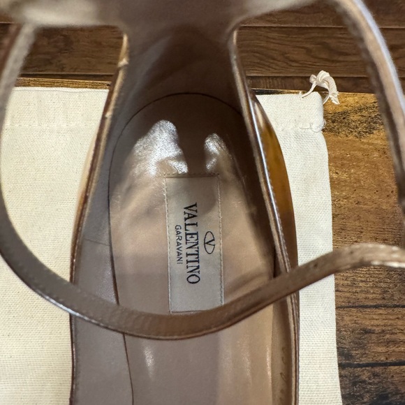 Valentino Garavani patent leather pumps - Picture 4 of 8